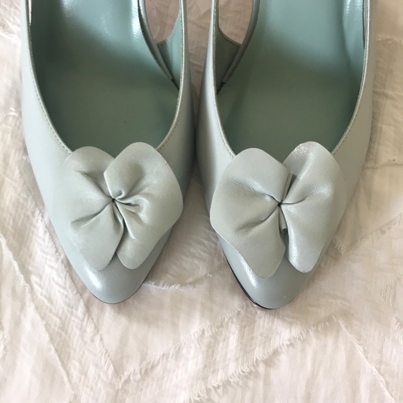 💙HOST PICK!💙 Vintage leather heels with cutouts in pastel mint - Picture 3 of 6